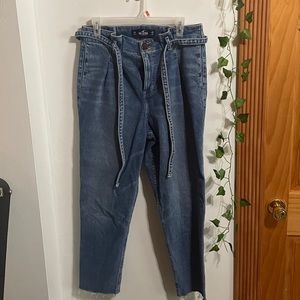 Women’s Hollister mom jeans 11R